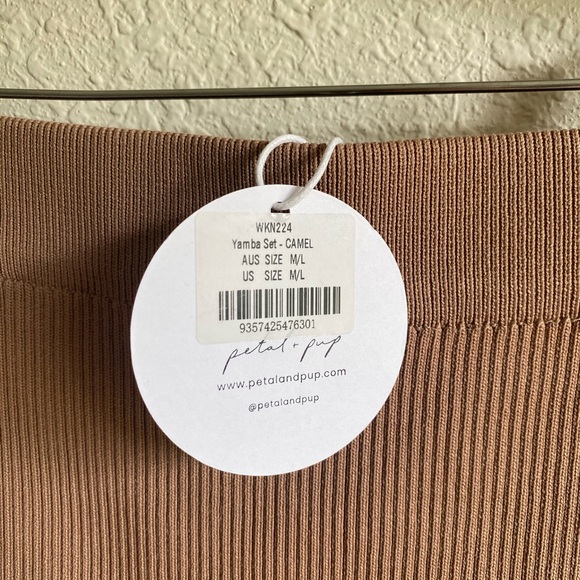 PETAL & PUP 2 piece Yamba set size M/L - Picture 3 of 8